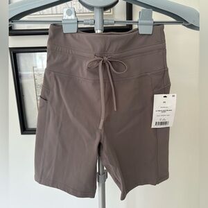 Cotton On Body Women's Taupe Workout Shorts, XS
NWT
